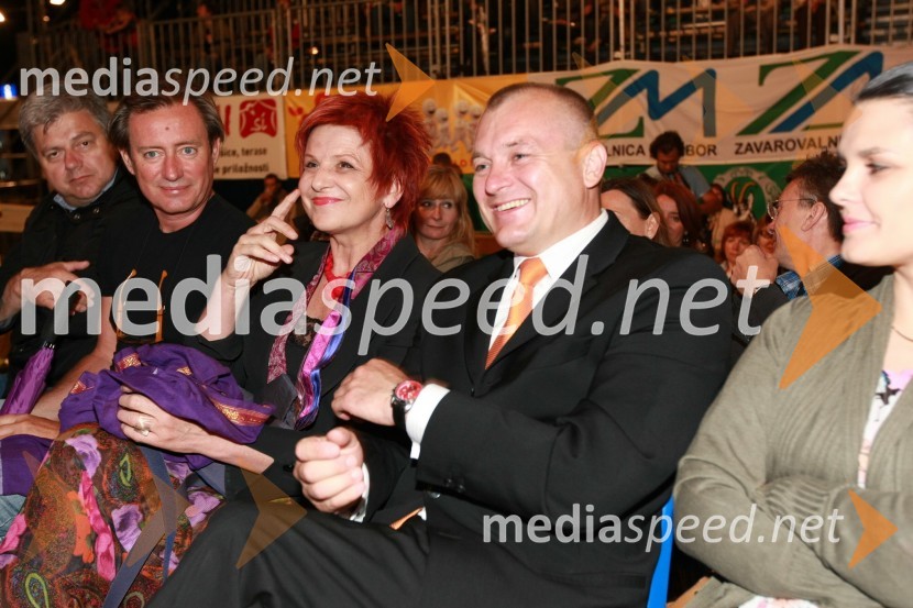 Andrej Verlič, podžupan Mestne občine Maribor, Vladimir Rukavina Gogo, direktor Narodnega doma Maribor ter direktor Festivala Lent, Majda Širca, ministrica za kulturo, Franc Kangler, župan Mestne občine Maribor in njegova soproga Tanja17. Festival Lent 2009, otvoritveni vikend