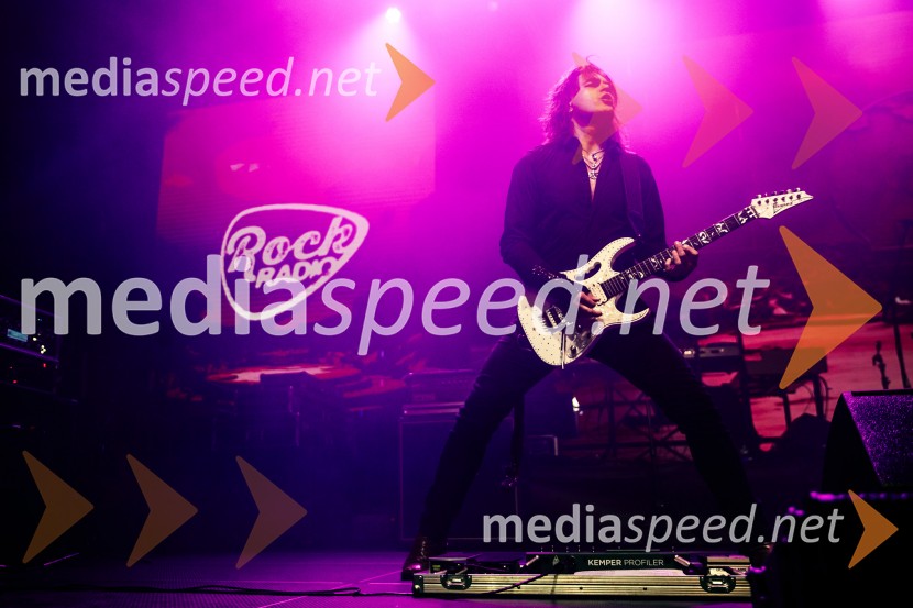  Bor Zuljan, kitarist, Šank rockRock Radio praznoval 10 let čistega rocka