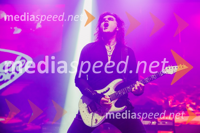  Bor Zuljan, kitarist, Šank rockRock Radio praznoval 10 let čistega rocka