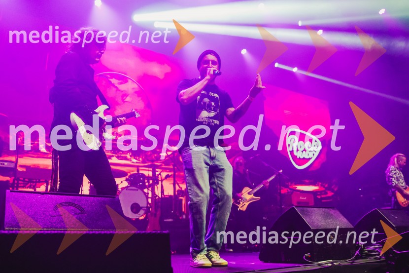  Bor Zuljan, kitarist, Šank rock;  ... Rock Radio praznoval 10 let čistega rocka