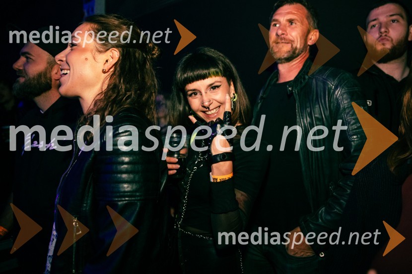  Cassie Kagen, frizerkaRock Radio praznoval 10 let čistega rocka