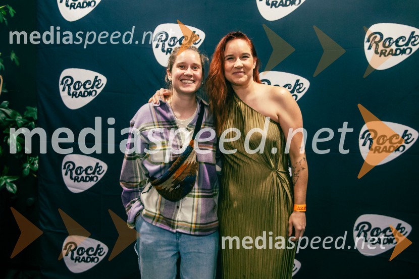  Nina Korošak Serčič, bobni, Freekind;  Maja Monrue, pisateljica in producentkaRock Radio praznoval 10 let čistega rocka