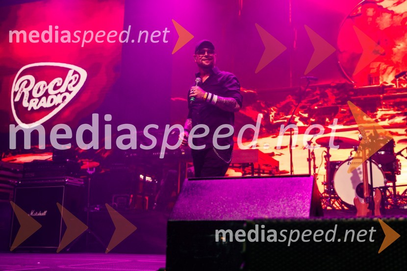  Tomi Meglič, glasbenik, pevec skupine SiddhartaRock Radio praznoval 10 let čistega rocka