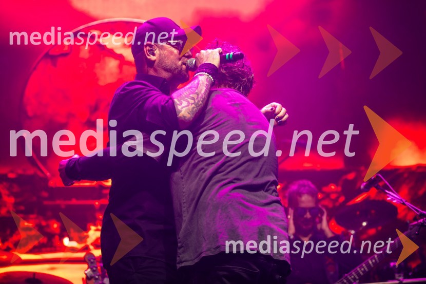  Tomi Meglič, glasbenik, pevec skupine Siddharta;  Tomislav  Jovanović - Tokac, pevec skupine Dan DRock Radio praznoval 10 let čistega rocka