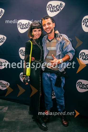  Cassie Kagen, frizerka;  ... Rock Radio praznoval 10 let čistega rocka