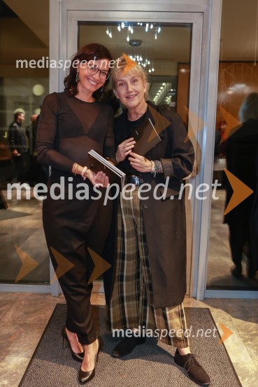  Simona  Belle, služba za stike z javnostmi MGL;  Barbara Hieng Samobor, direktorica in umetniška vodja MGLPremiera drame Radost na velikem odru MGL