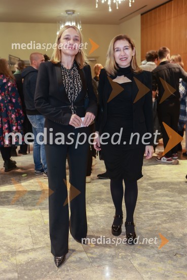 dr. Alja  Brglez, šefinja kabineta bivšega predsednika RS;  ... Premiera drame Radost na velikem odru MGL