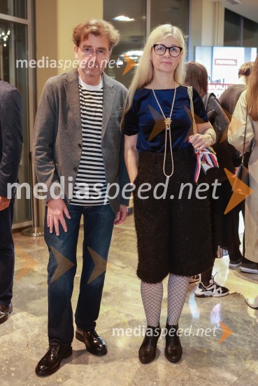  Marko Crnkovič, kolumnist, urednik portala Fokus Pokus;  Natalija Pihler, profesorica nemščinePremiera drame Radost na velikem odru MGL