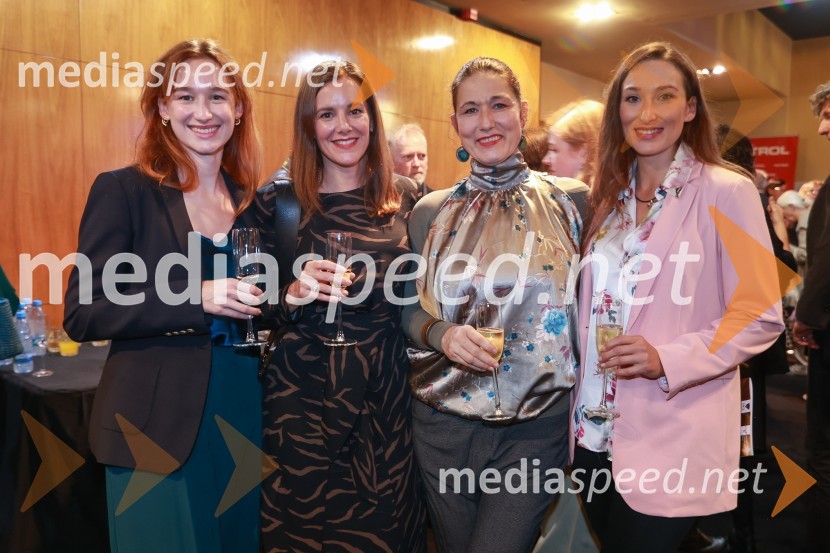  ... ;  ... ;  Barbara Zemljič, režiserka;  Gaja Višnar, igralkaPremiera drame Radost na velikem odru MGL