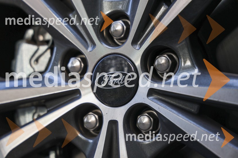 FORD TOURNEO COURIER 1.0