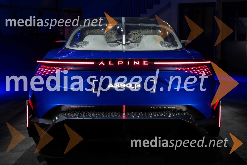 A390_β sport fastback, nova silhueta znamke Alpine