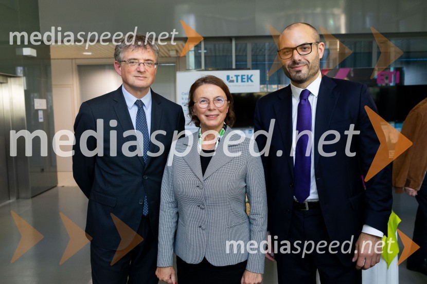  Giuseppe Cavagna, italijanski veleposlanik v Sloveniji;  Tatjana  Šikovec, president, French Slovenian Business Club;  Slobodan  Šešum, generalni direktor, Direktorat za gospodarsko in javno diplomacijoGospodarska diplomacija - trenutni položaj in prihodnji razvoj v regiji EU