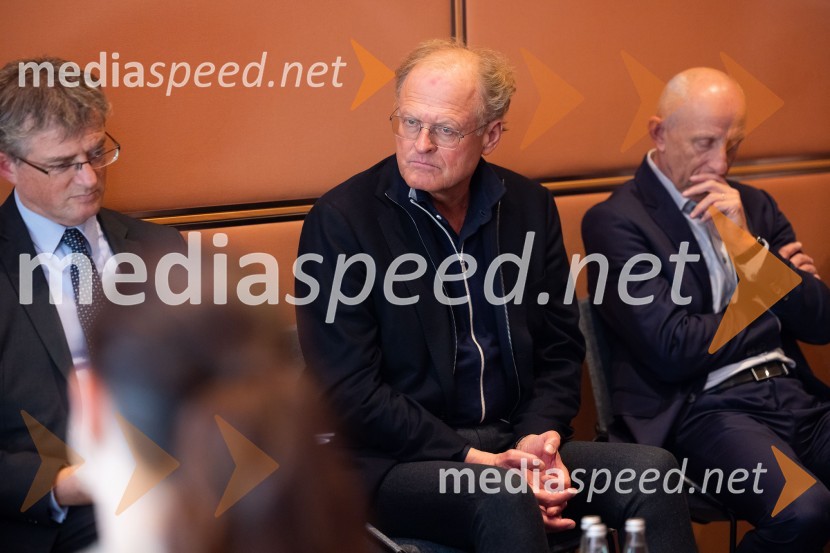  Giuseppe Cavagna, italijanski veleposlanik v Sloveniji;  Janez  Škrabec, direktor Riko d.o.o.;  Radovan Bolko, član nadzornega sveta, Kolektor d.d.Gospodarska diplomacija - trenutni položaj in prihodnji razvoj v regiji EU