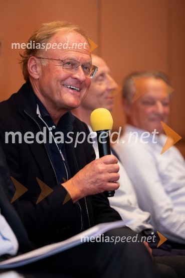  Janez  Škrabec, direktor Riko d.o.o.Gospodarska diplomacija - trenutni položaj in prihodnji razvoj v regiji EU