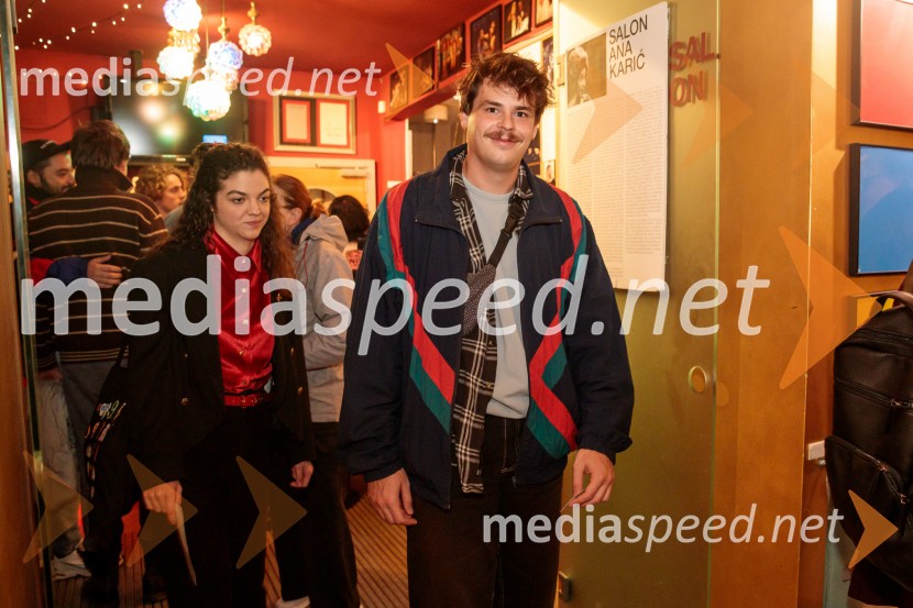  Diana  Kolenc, igralka;  ... Balada o trobenti in oblaku, premiera v Mini teatru