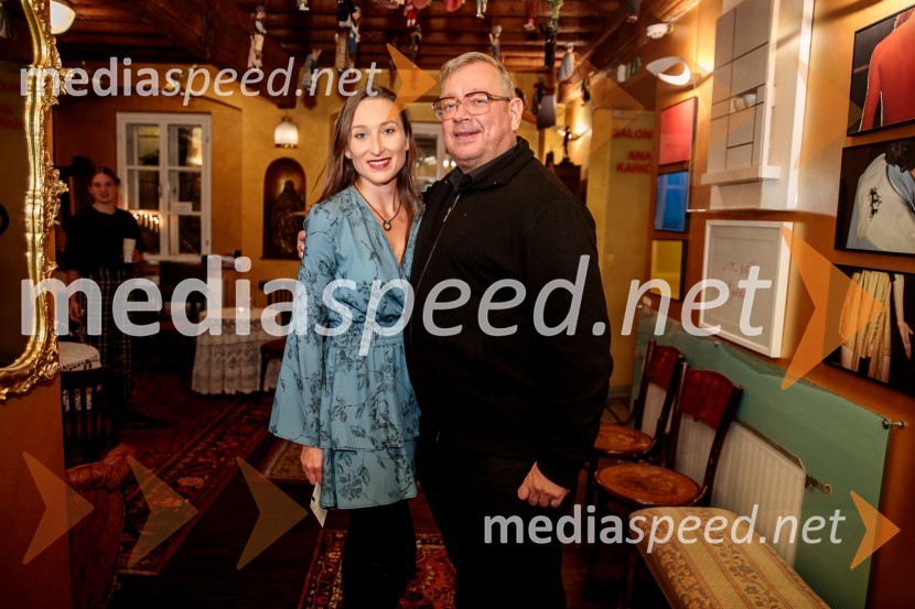  Gaja Višnar, igralka;  Robert Waltl, direktor, Mini teaterBalada o trobenti in oblaku, premiera v Mini teatru