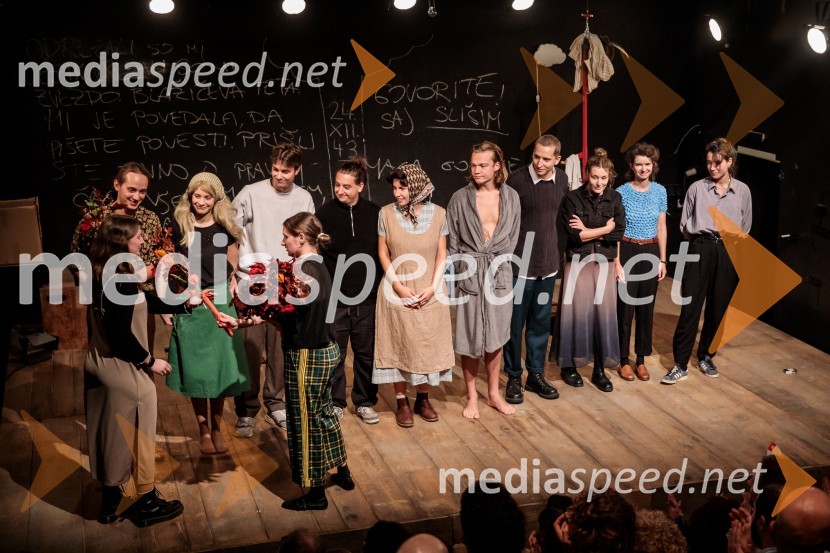  Jure Šimonka, igralec;  Alja Krhin, igralka;  Žiga Hren, režiser;  Domen Lušin, oblikovalec svetlobe;  Neža Dvorščak, igralka;  Marko Rafolt, igralec;  ... ;  Karolína Kotrbová, scenografinja;  Nina Čehovin, kostumografka;  Iva Štefanija Slosar, dramaturginjaBalada o trobenti in oblaku, premiera v Mini teatru