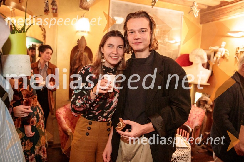  Neža Dvorščak, igralka;  Marko Rafolt, igralecBalada o trobenti in oblaku, premiera v Mini teatru