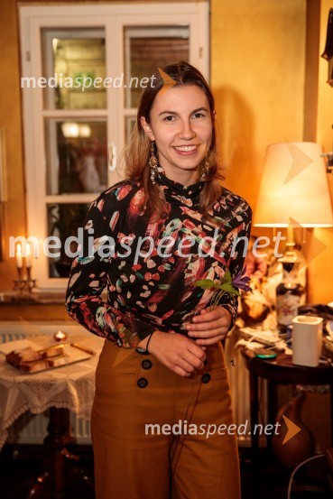  Neža Dvorščak, igralkaBalada o trobenti in oblaku, premiera v Mini teatru