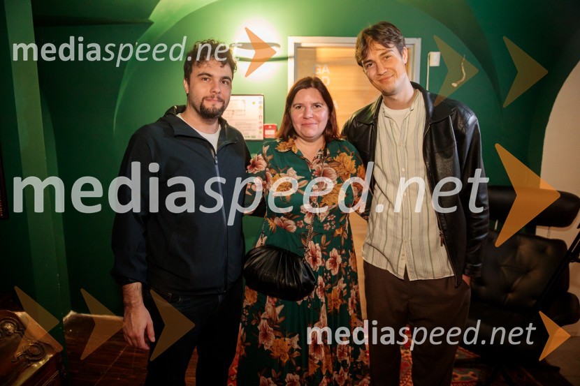  ... ;  Teja Pelko, novinarka;  Žiga Hren, režiserBalada o trobenti in oblaku, premiera v Mini teatru