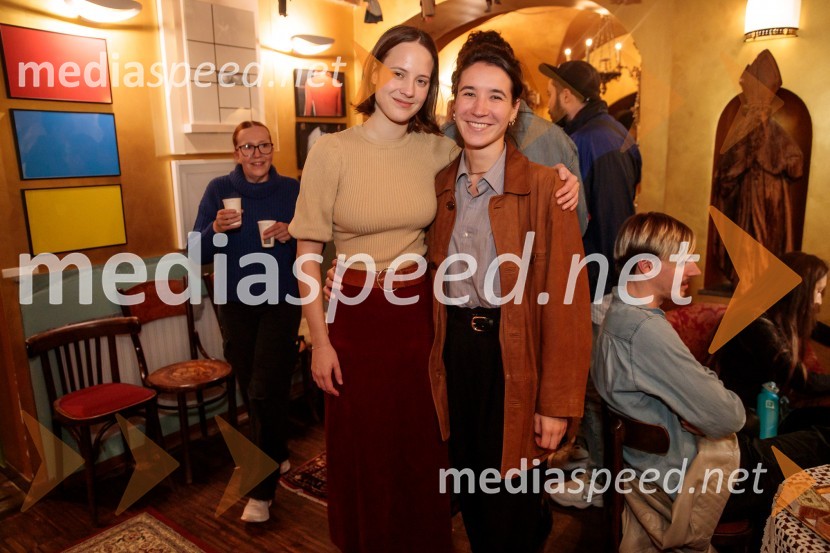  Alja Krhin, igralka;  Iva Štefanija Slosar, dramaturginjaBalada o trobenti in oblaku, premiera v Mini teatru