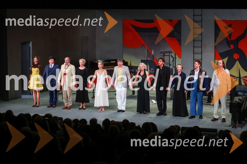  ... ;  ... ;  ... ;  ... ;  ... ;  Branko Šturbej, igralec;  ... ;  ... ;  ... ;  ... ;  ... Otroci sonca, premiera v SNG Drama Ljubljana