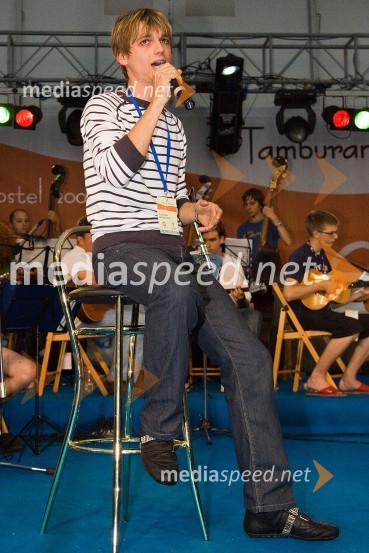 Rok Kosmač, pevecEtnokostel 2009, festival etno glasbe