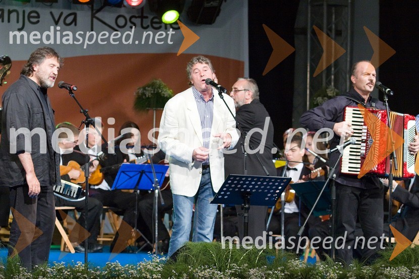 Skupina CalegariaEtnokostel 2009, festival etno glasbe