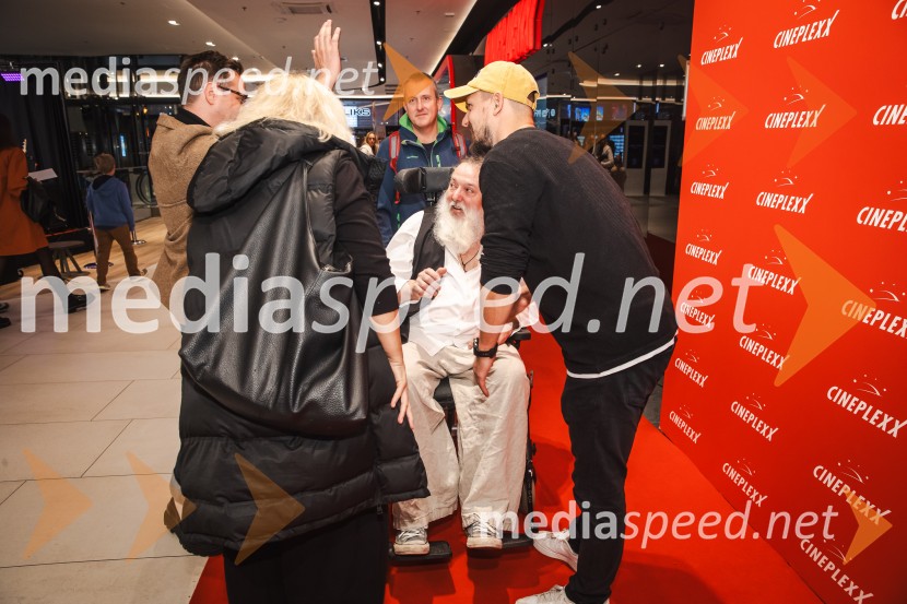  Vinci Vogue Anžlovar, scenarist;  Jernej Gašperin, igralecTartinijev ključ, velika premiera v Cineplexx Ljubljana