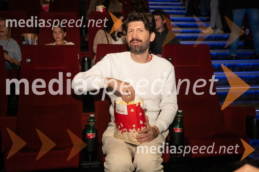  Tomaž Mihelič - Marlenna, član skupine SestreTartinijev ključ, velika premiera v Cineplexx Ljubljana