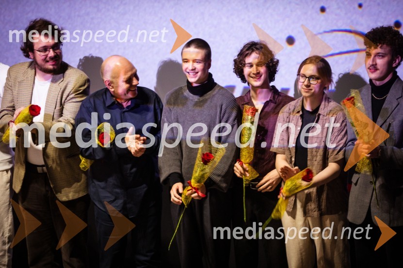  Žiga Žvižej, glasbena skupina LPS;  ... ;  Svit Šturbej;  Gašper Hlupič, glasbena skupina LPS;  Zala Velenšek, glasbena skupina LPS;  Martin Mutec, glasbena skupina LPSTartinijev ključ, velika premiera v Cineplexx Ljubljana