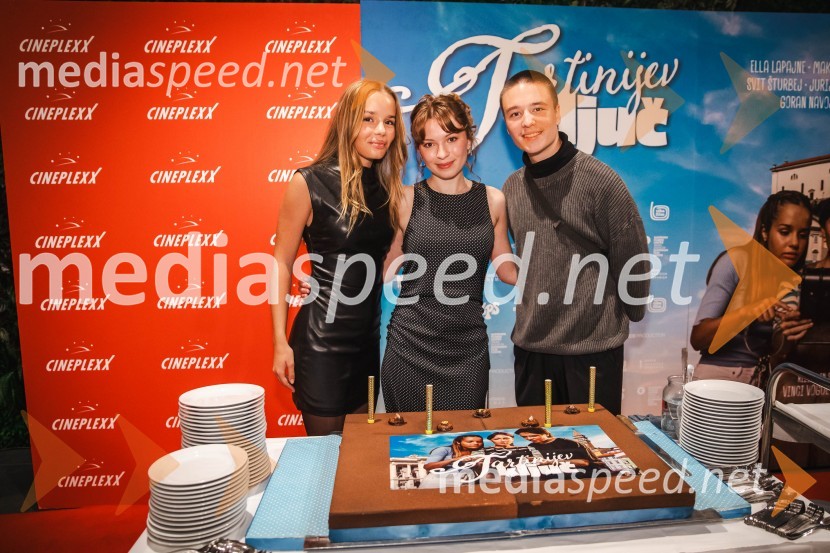  Ella Lapajne, igralka;  Maks Kerševan, igralka;  Svit ŠturbejTartinijev ključ, velika premiera v Cineplexx Ljubljana