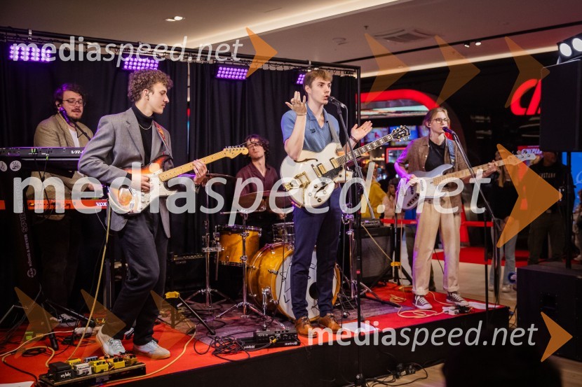  Martin Mutec, glasbena skupina LPS;  Filip Vidušin, glasbena skupina LPS;  Zala Velenšek, glasbena skupina LPSTartinijev ključ, velika premiera v Cineplexx Ljubljana