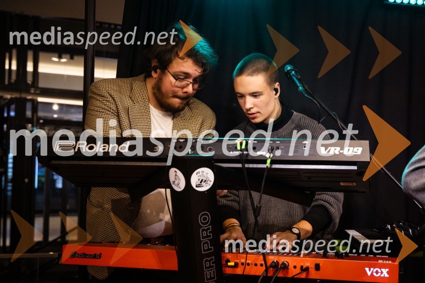  Svit Šturbej;  Žiga Žvižej, glasbena skupina LPSTartinijev ključ, velika premiera v Cineplexx Ljubljana