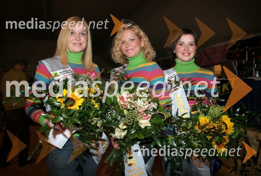 Manja Podpečan iz Ljubnega ob Savinji - 1. spremljevalka, Anja Abramovič iz Ljubljane - Snežna Kraljica 2006 in Valentina Pirih iz Nove Gorice - 2. spremljevalkaSnežna kraljica 2006