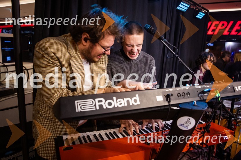  Žiga Žvižej, glasbena skupina LPS;  Svit ŠturbejTartinijev ključ, velika premiera v Cineplexx Ljubljana