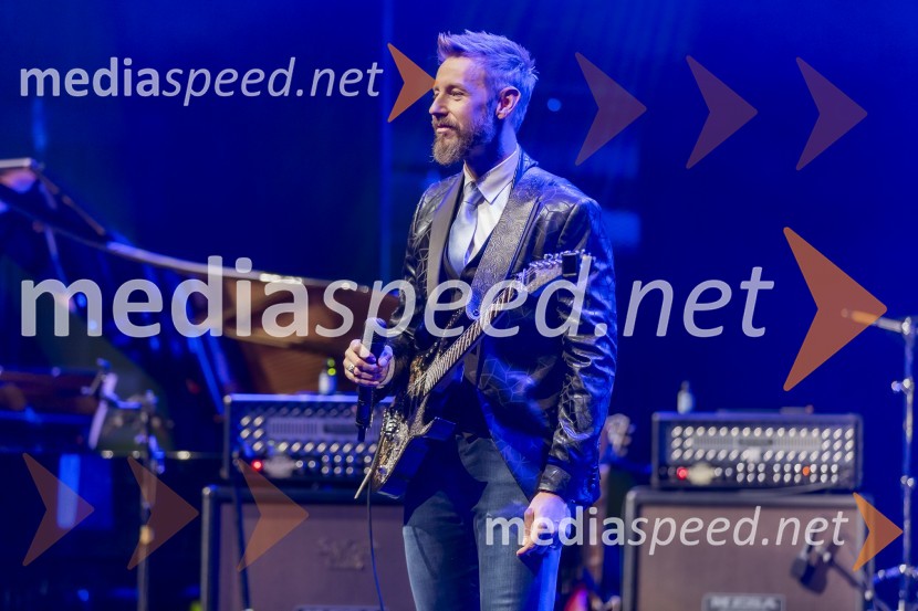  Gregor Bezenšek, glasbenik, Soulgreg artist, društvo Viljem Julijan, kandidat na predsedniških volitvah 2022Veliki dobrodelni koncert VILJEM JULIJAN 2024