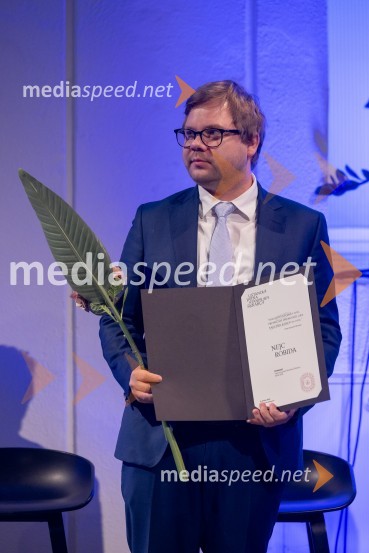  Nejc Robida, doktorski študent Oddelka za slovenistiko Filozofske fakultete Univerze v LjubljaniUstanova patra Stanislava Škrabca podelila štipendije 21. generaciji svojih štipendistov