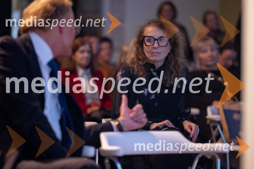  Polona Lovšin, vodja komunikacij, Riko d.o.o.Ustanova patra Stanislava Škrabca podelila štipendije 21. generaciji svojih štipendistov