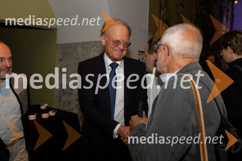  Janez  Škrabec, direktor Riko d.o.o.;  ... Ustanova patra Stanislava Škrabca podelila štipendije 21. generaciji svojih štipendistov