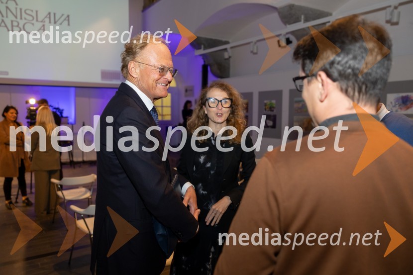  Janez  Škrabec, direktor Riko d.o.o.;  Polona Lovšin, vodja komunikacij, Riko d.o.o.Ustanova patra Stanislava Škrabca podelila štipendije 21. generaciji svojih štipendistov