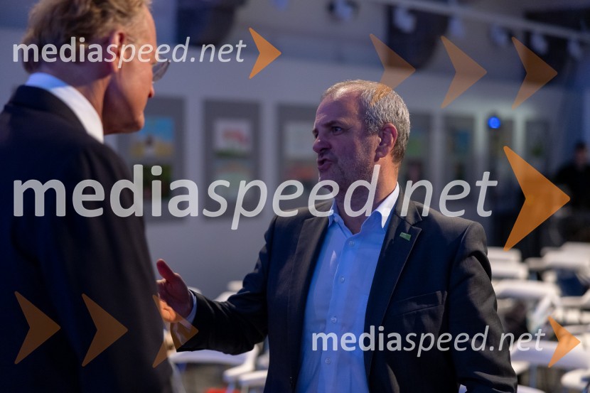 Ustanova patra Stanislava Škrabca podelila štipendije 21. generaciji svojih štipendistov