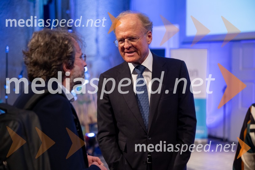  Janez  Škrabec, direktor Riko d.o.o.Ustanova patra Stanislava Škrabca podelila štipendije 21. generaciji svojih štipendistov