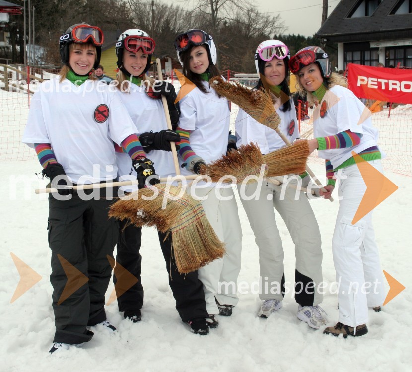 Kandidatke za Snežno kraljicoSnežna kraljica 2006