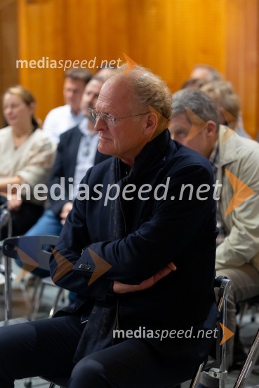  Janez  Škrabec, direktor Riko d.o.o.Iskrivo v živo: Joe Valenčič v pogovoru z Edvardom Žitnikom