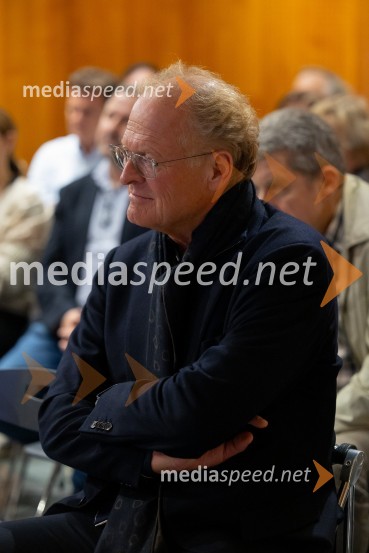  Janez  Škrabec, direktor Riko d.o.o.Iskrivo v živo: Joe Valenčič v pogovoru z Edvardom Žitnikom