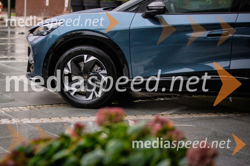 Prvi električni CUPRA SUV Tavascan 2024
