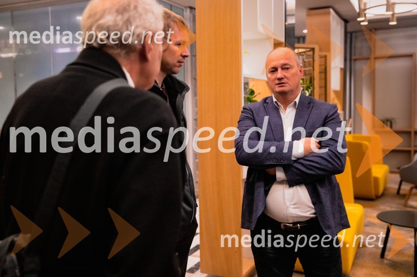 Prvi električni CUPRA SUV Tavascan 2024