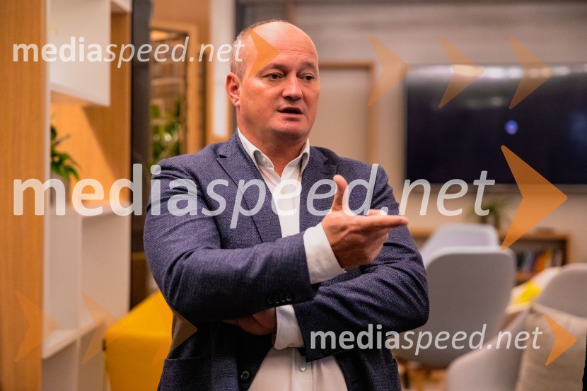 Prvi električni CUPRA SUV Tavascan 2024