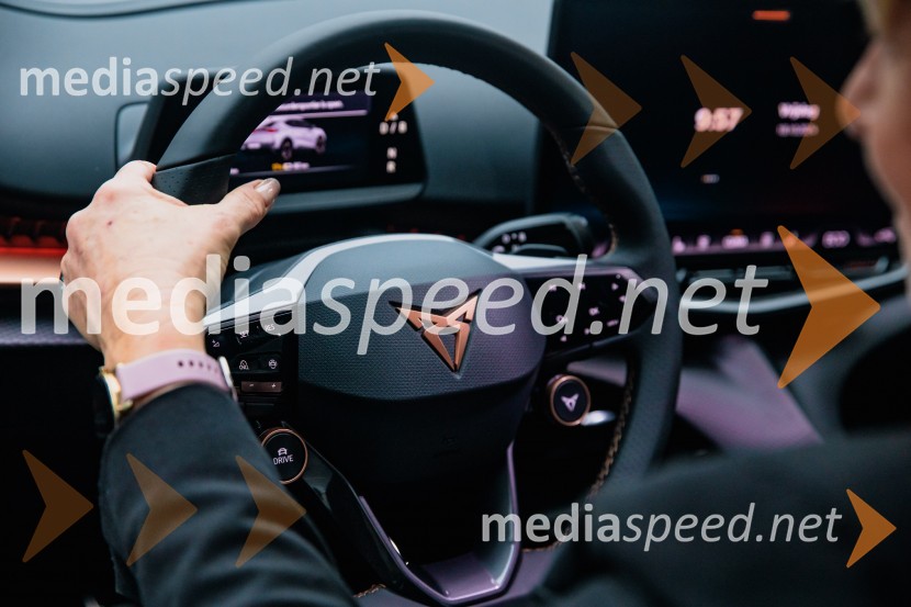 Prvi električni CUPRA SUV Tavascan 2024